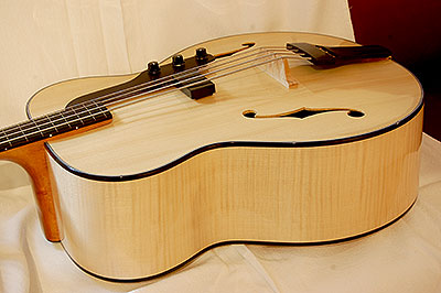 Archtop Akustik-Bass  